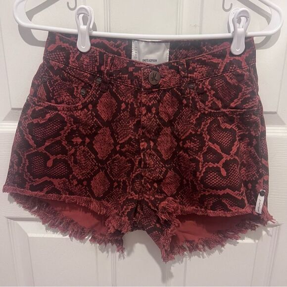 NWOT One Teaspoon Bonitas High Waist Denim Shorts - Python size 26 women's - Picture 12 of 16